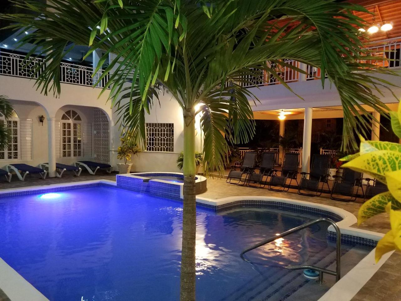 Mais Oui Villa Discovery Bay Εξωτερικό φωτογραφία